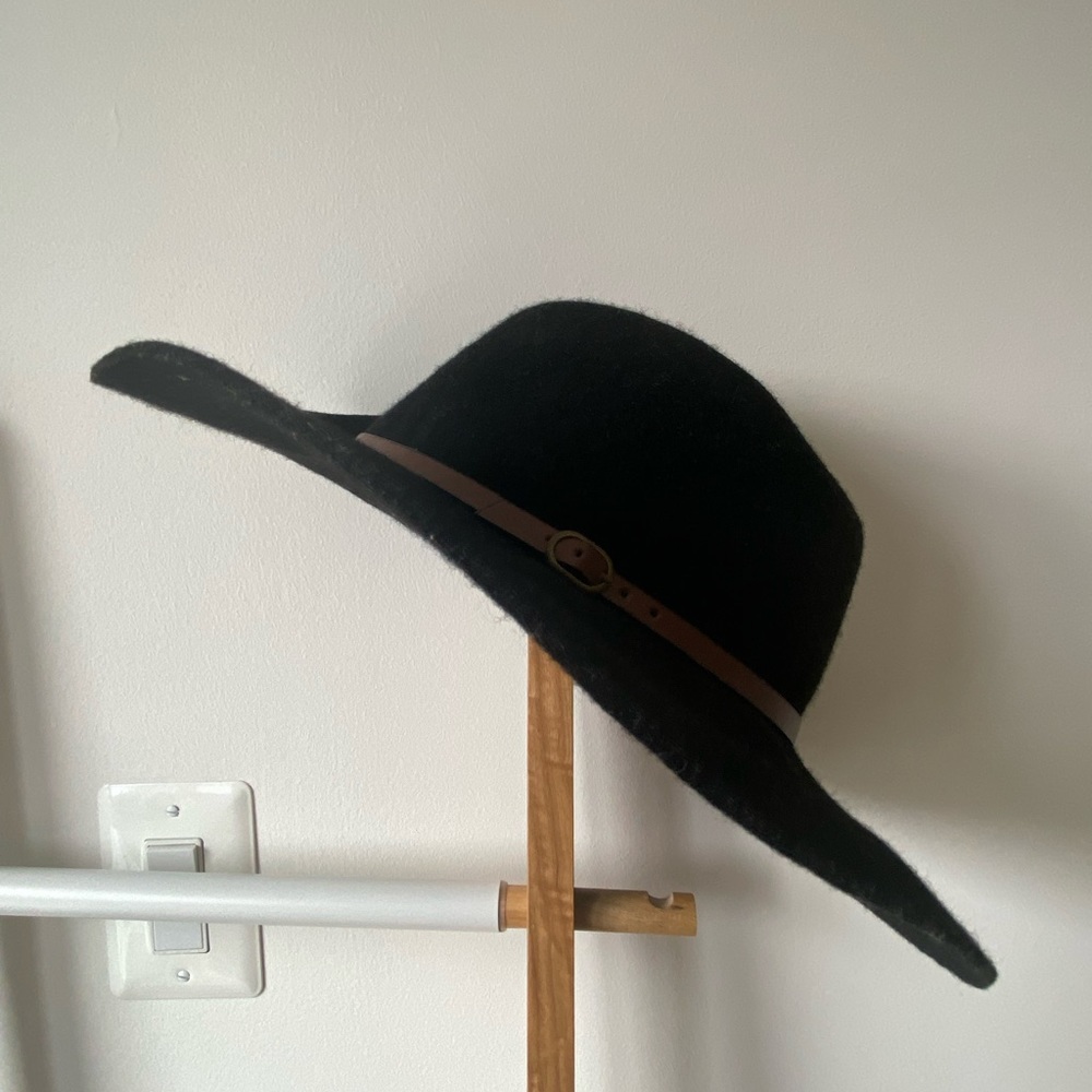 Hinge Accessories Black Wool Felt Wide-Brim Hat